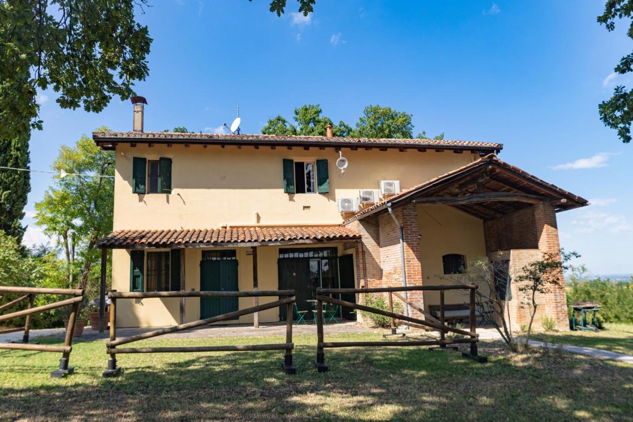 Monte San Pietro Agriturismo Montevecchio Isolani מראה חיצוני תמונה