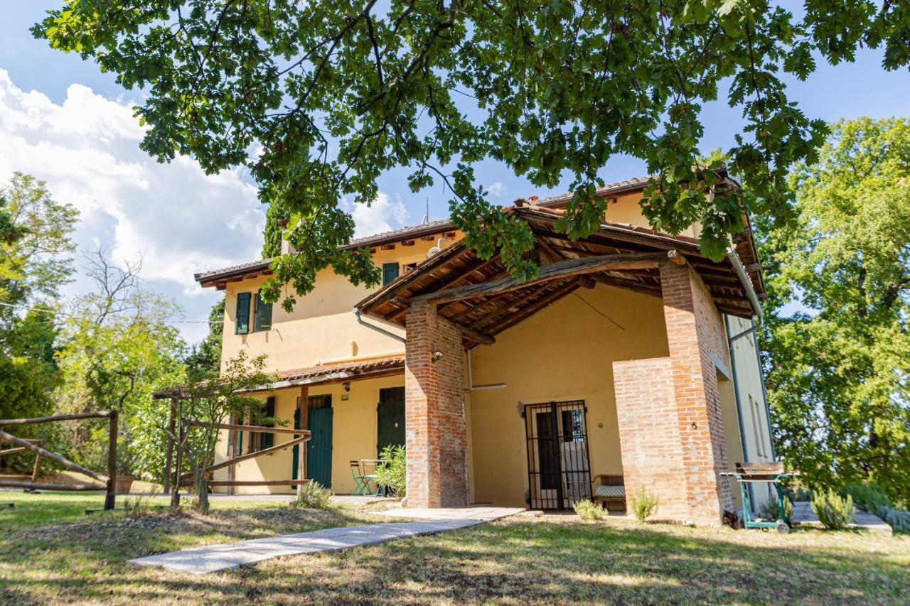 Monte San Pietro Agriturismo Montevecchio Isolani מראה חיצוני תמונה